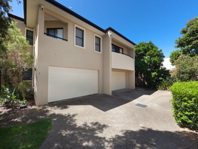 2/57 Whiting Street, Labrador, Qld 4215 Property Details