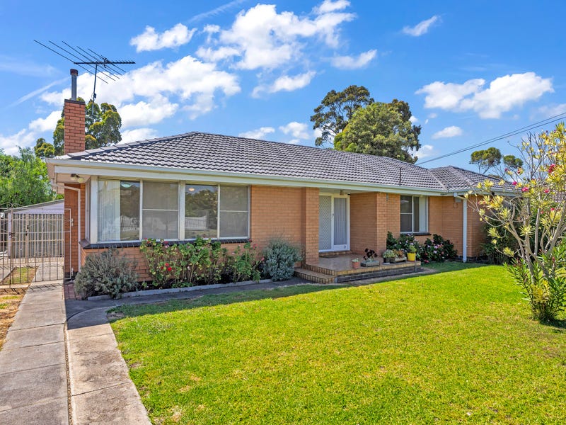 41 Riddle Drive, Melton, Vic 3337 House for Sale