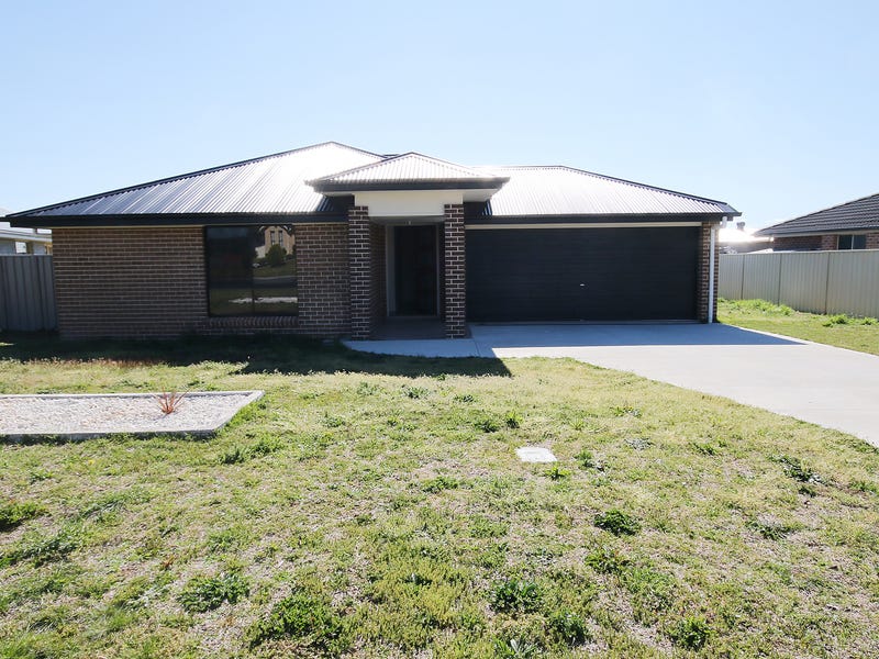 62 Green Valley Road, Goulburn, NSW 2580 Property Details