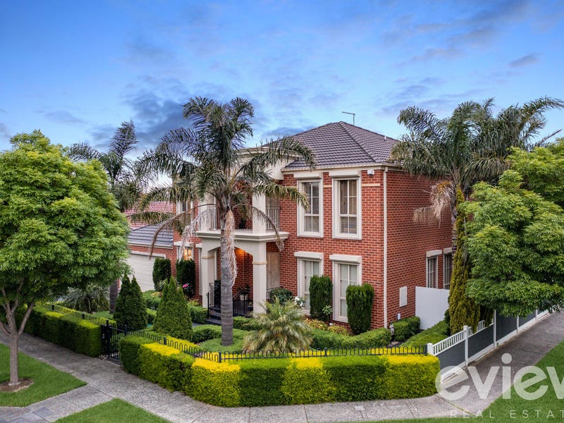 28 Flinders Chase, Pakenham, Vic 3810 Property Details