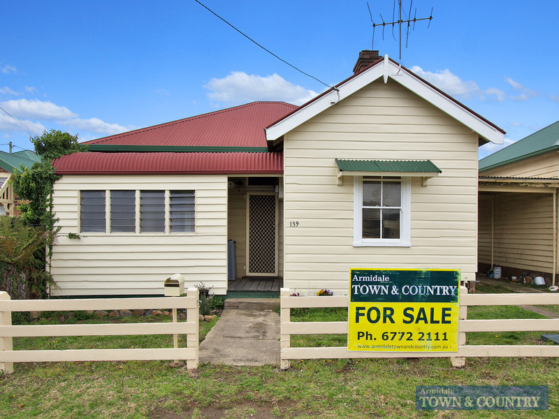 139 Taylor Street, Armidale, NSW 2350 Property Details