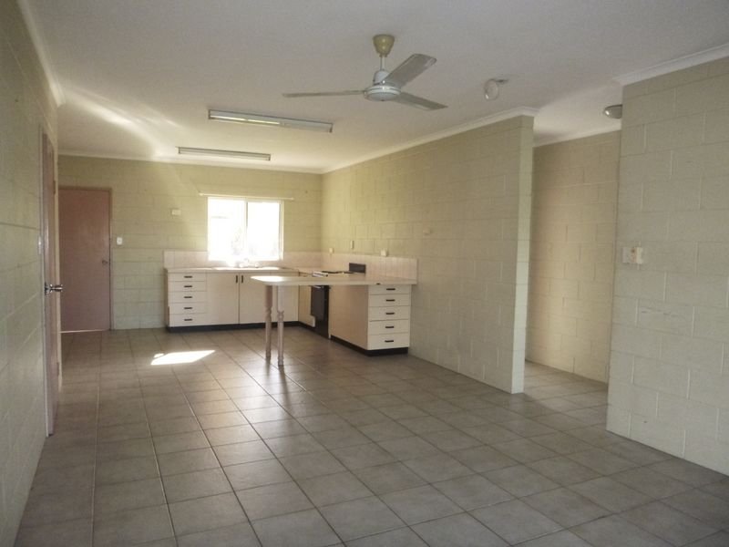 1/137 Old Tully Road, Birkalla, QLD 4854