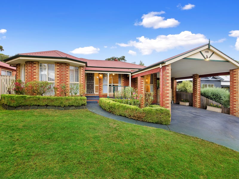 25 Bristol Crescent, Lilydale, Vic 3140 Property Details