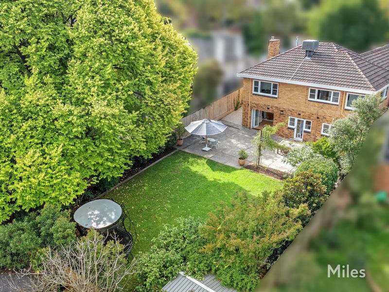 27 Mcarthur Road, Ivanhoe East, VIC 3079