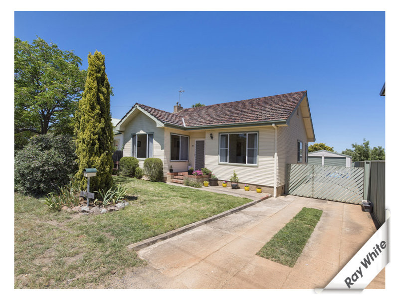 35 Buttle Street, Queanbeyan East, NSW 2620