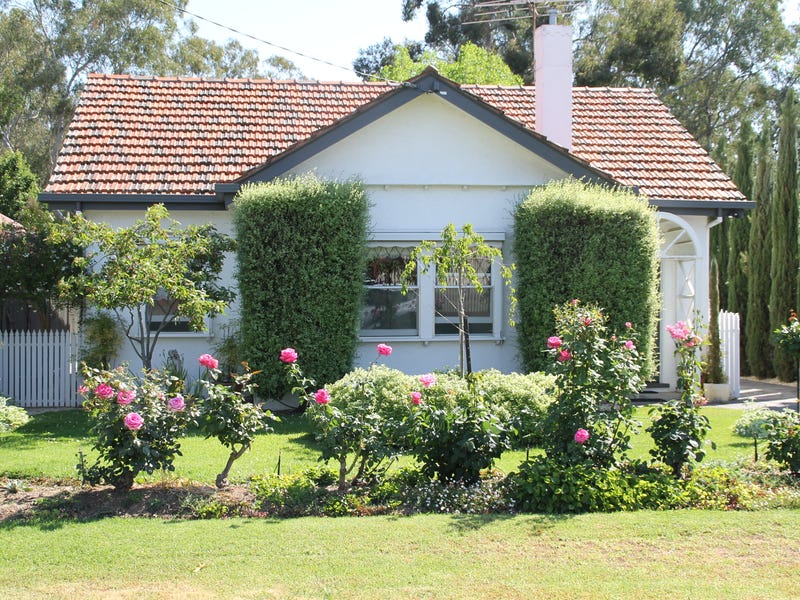 24 Graham Avenue, Wangaratta, Vic 3677 Property Details