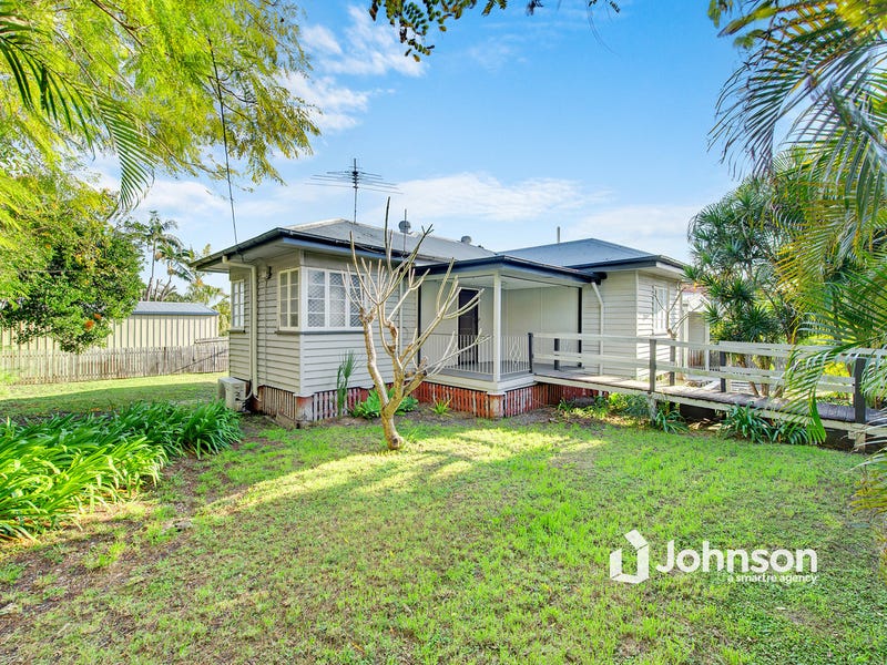 135 Blackstone Road, Silkstone, Qld 4304 Property Details