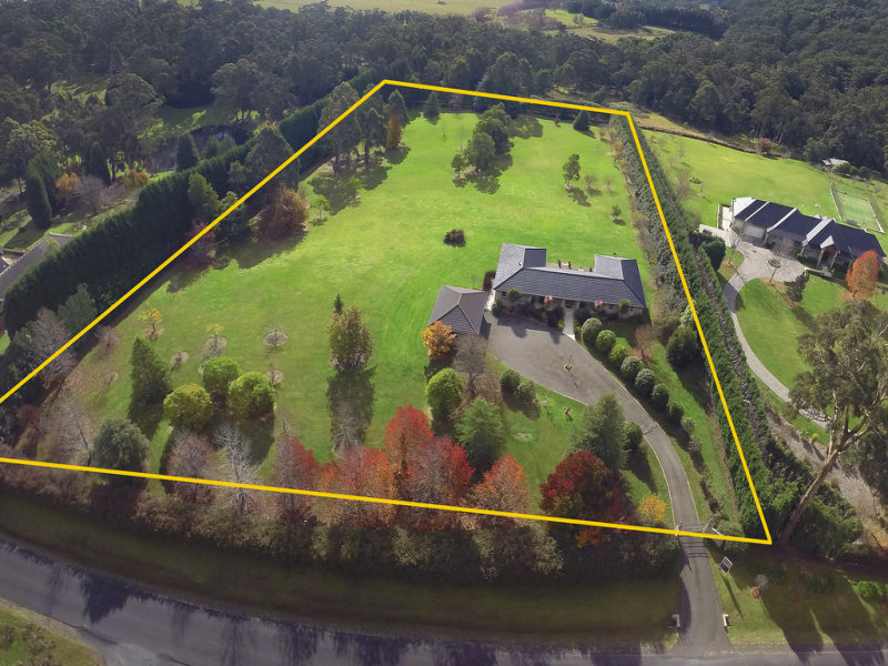 10 Kimberley Drive, Bowral, NSW 2576