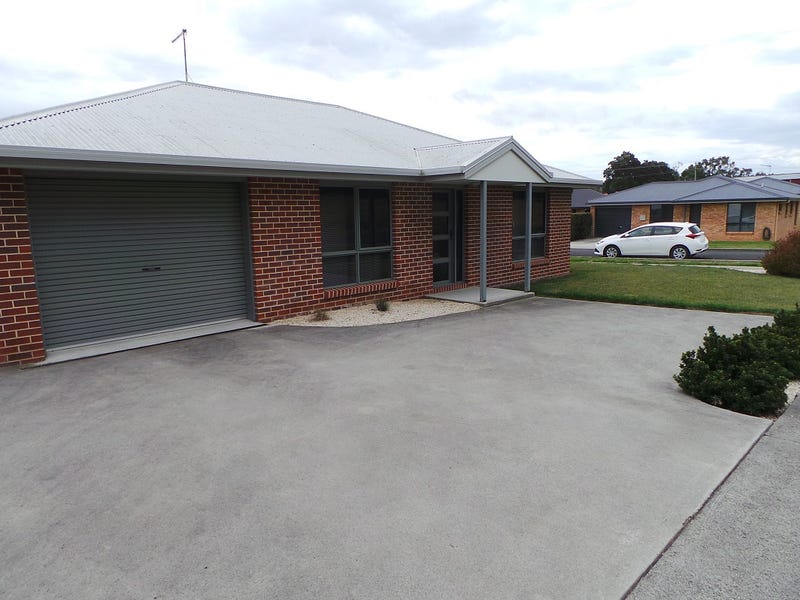 1/1 Cherry Grove, Latrobe, TAS 7307