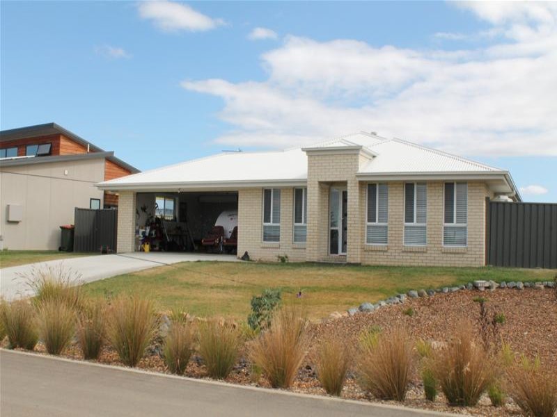 24 Twynam Street, Jindabyne, NSW 2627 Property Details