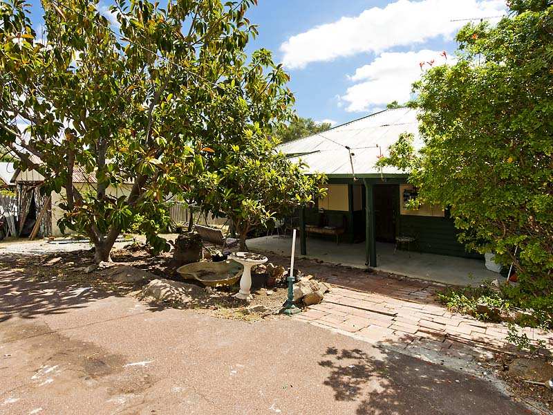 37 Swan View Road, Greenmount, WA 6056 Property Details