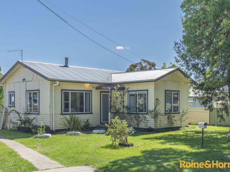 1 Phillip Street, Armidale, NSW 2350 House for Sale