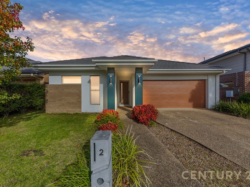 2 Stable Street, Pakenham, Vic 3810 House for Sale