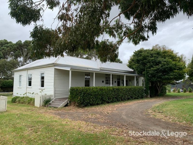 12 Clarke Street, Koroit, VIC 3282 - realestate.com.au