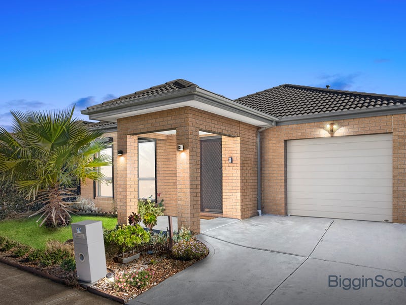 79 Rippleside Terrace, Tarneit, Vic 3029 House for Sale realestate