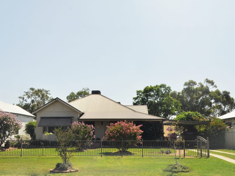 42 Barwan Street, Narrabri, NSW 2390 Property Details