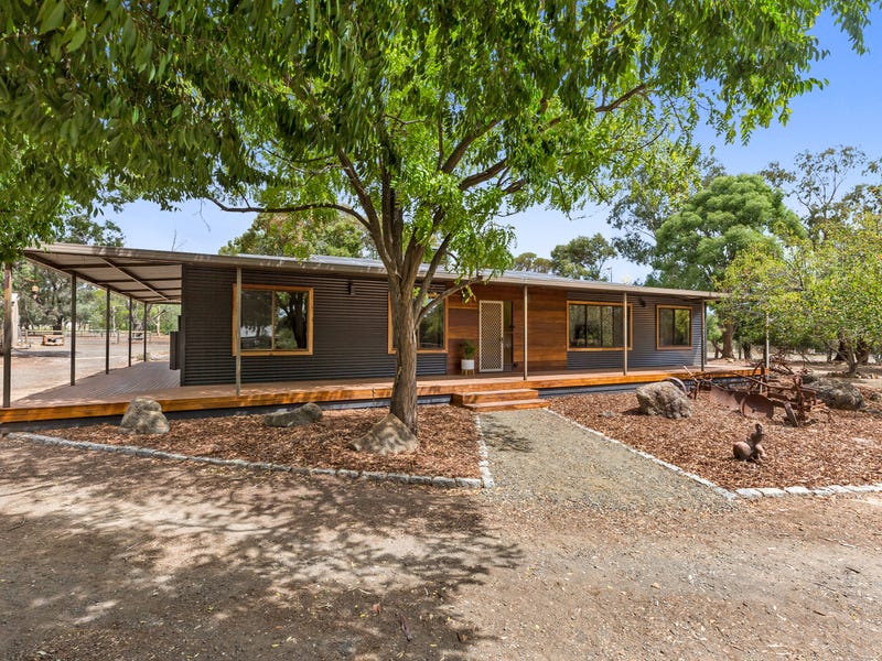 23 Viola Road, Huntly, VIC 3551