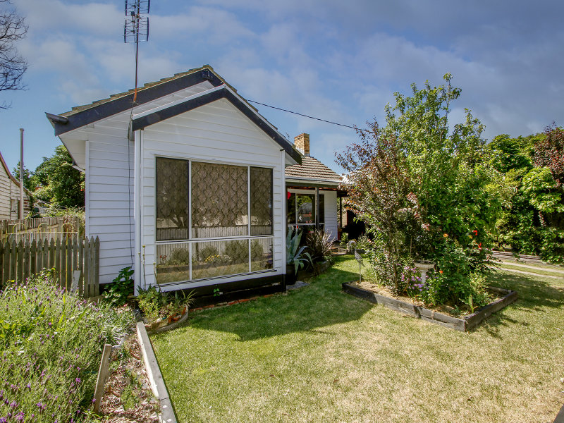 129 Stawell Street, Sale, Vic 3850 Property Details