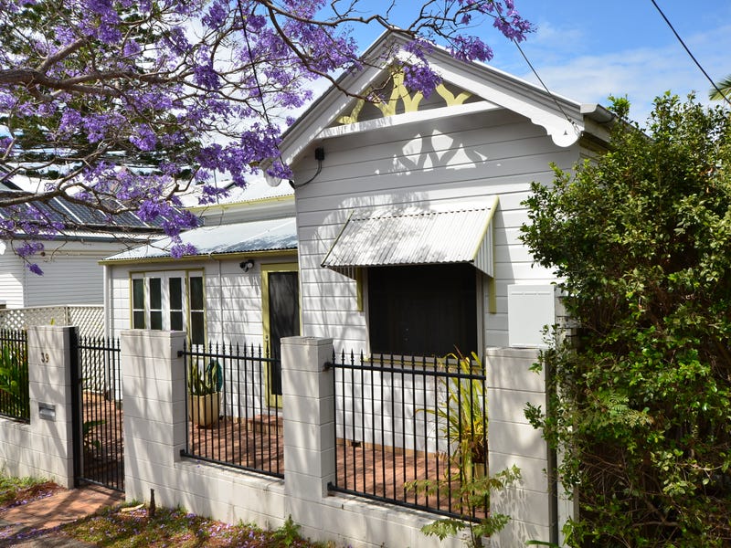 39 Blakeney Street, Highgate Hill, QLD 4101