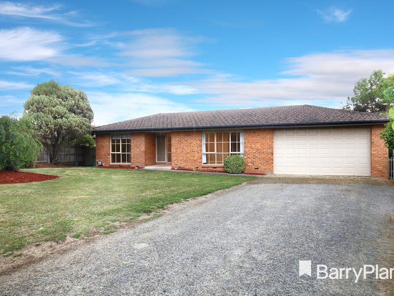 36 Summerhill Park Drive, Mooroolbark, VIC 3138