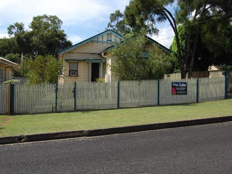 6 Brilliant Street, Newtown, QLD 4305