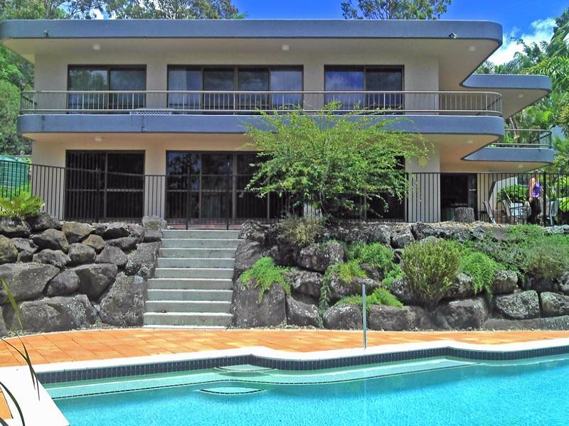 24-surrey-court-helensvale-qld-4212-realestate-au