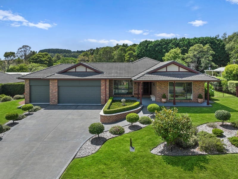 8 Blackwood Place, Robertson, NSW 2577 Property Details