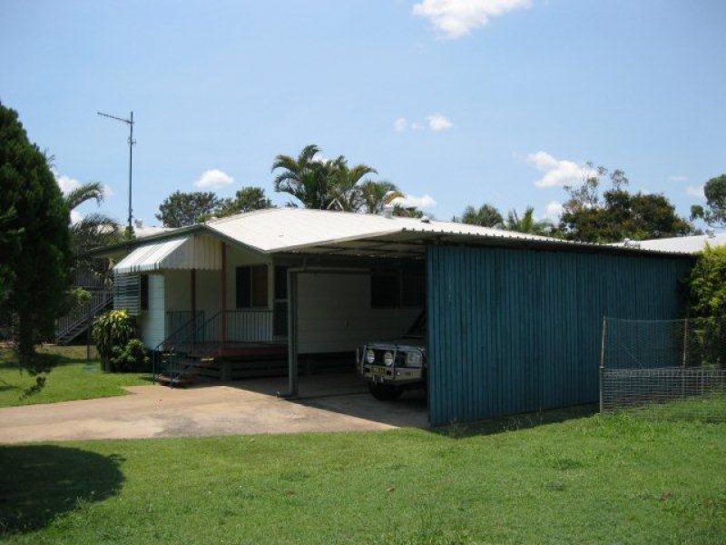 17 BARRACLOUGH CRESCENT, Moranbah, Qld 4744 Property Details