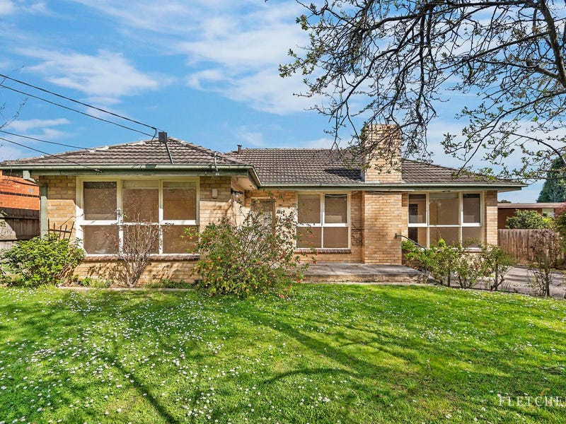 15 Railway Avenue, Ringwood East, VIC 3135