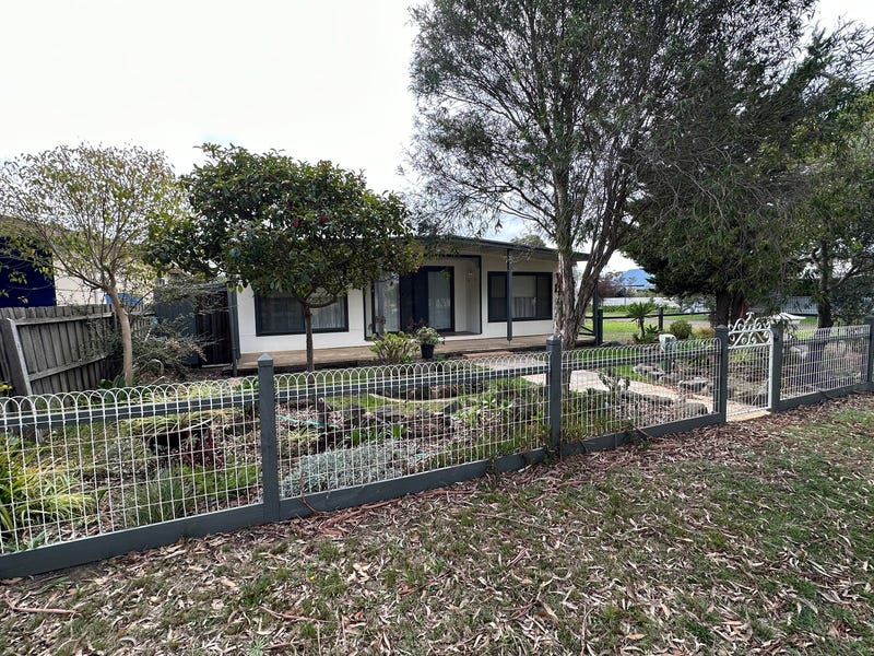 15 Ward Street, St Leonards, VIC 3223