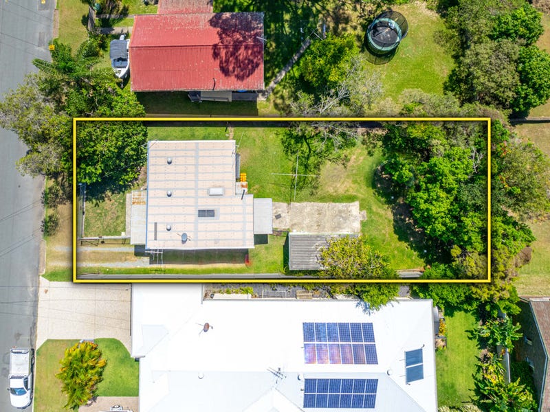 32 Steven Street, Redcliffe, Qld 4020 Property Details