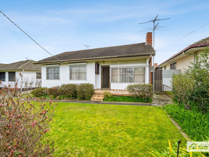 38 Elm Street, Wodonga, Vic 3690 Property Details