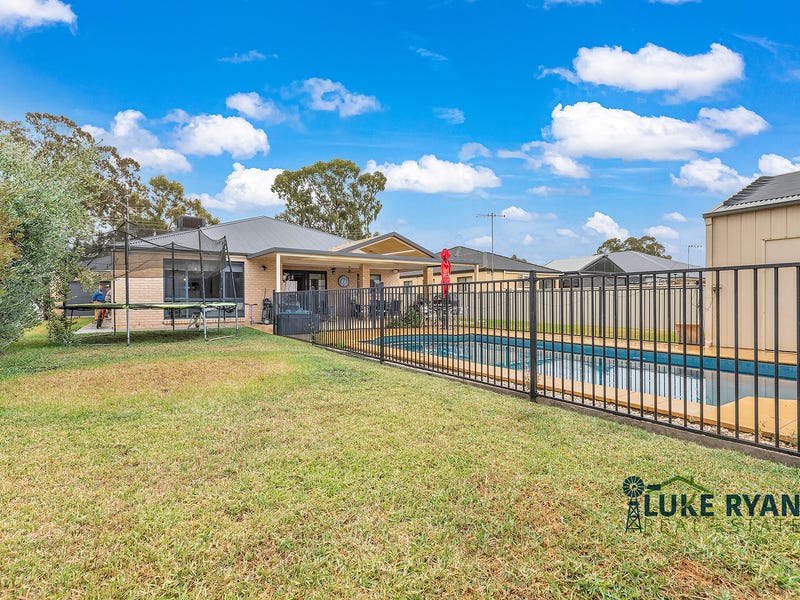 9 High Street, Rochester, Vic 3561 House for Sale