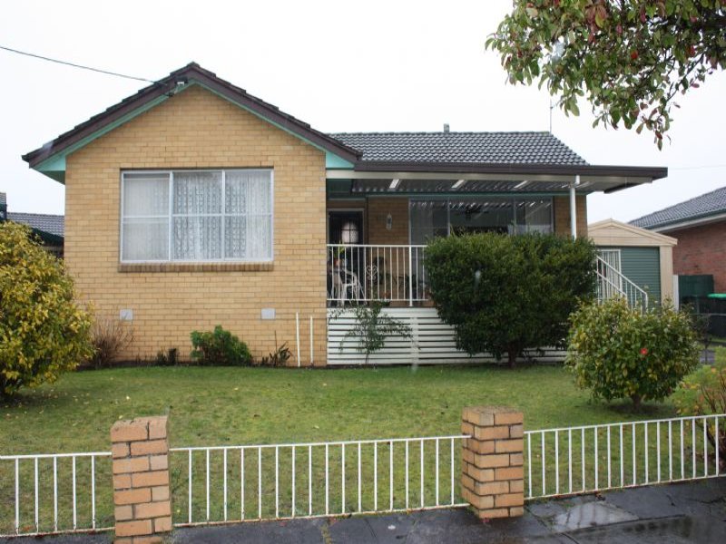 37 White Parade, Churchill, VIC 3842