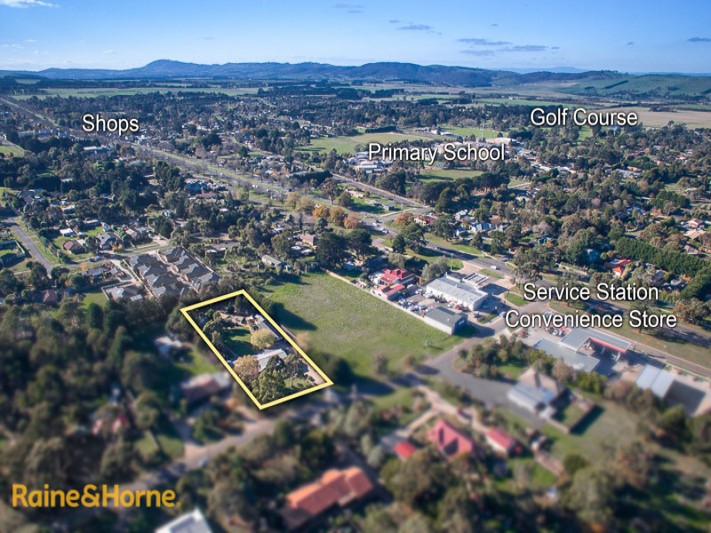 6 Gordon Crescent, Romsey, Vic 3434 Property Details