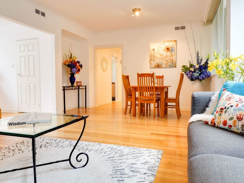 2/11 Broadway, Elwood, VIC 3184