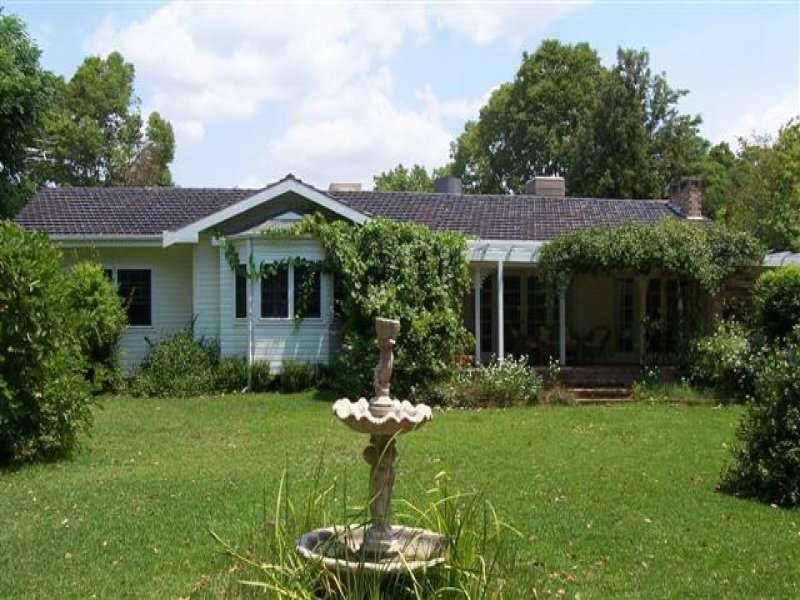 122 Greenbah Road, Moree, NSW 2400 Property Details