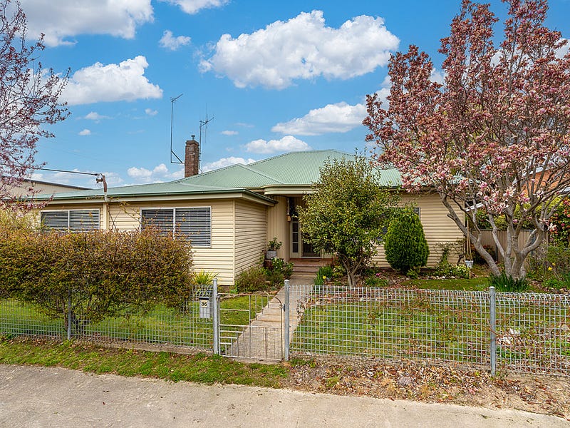 36 Water Street, Blayney, NSW 2799 Property Details