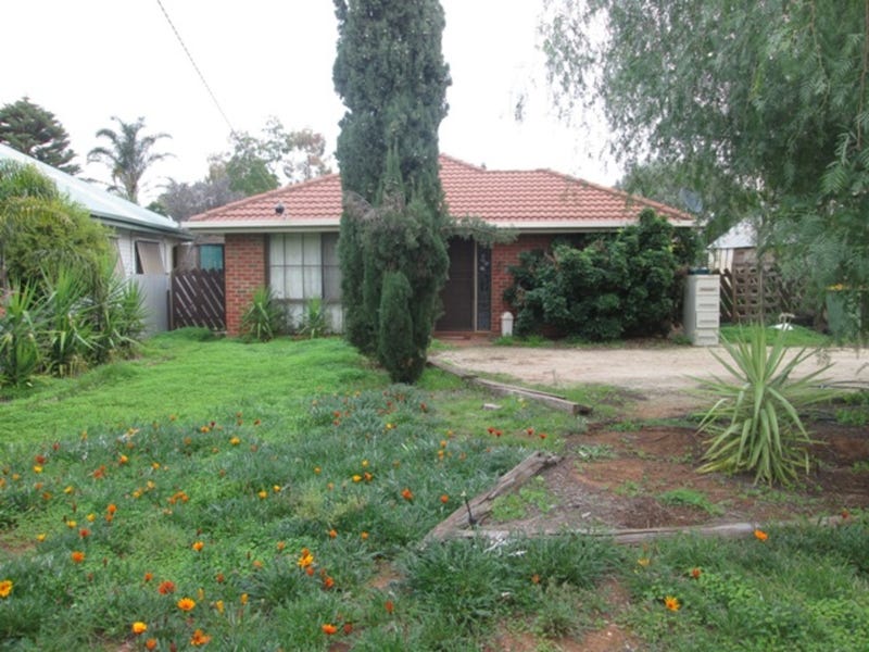 9 Boga Street, Lake Boga, VIC 3584