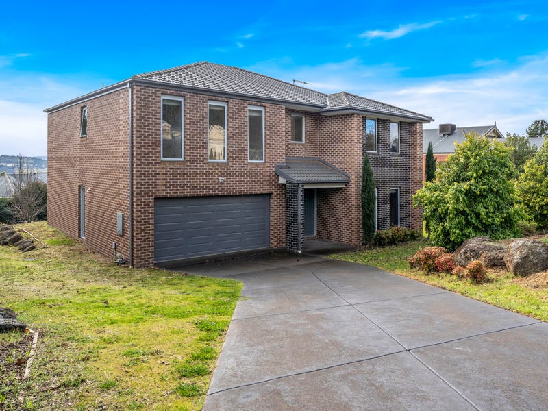 8 Pindara Place, Gisborne, Vic 3437 House for Sale