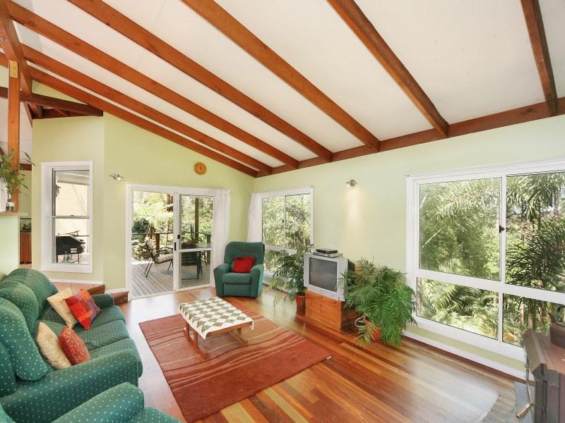 216 Panorama Drive, Rosemount, Qld 4560 Property Details