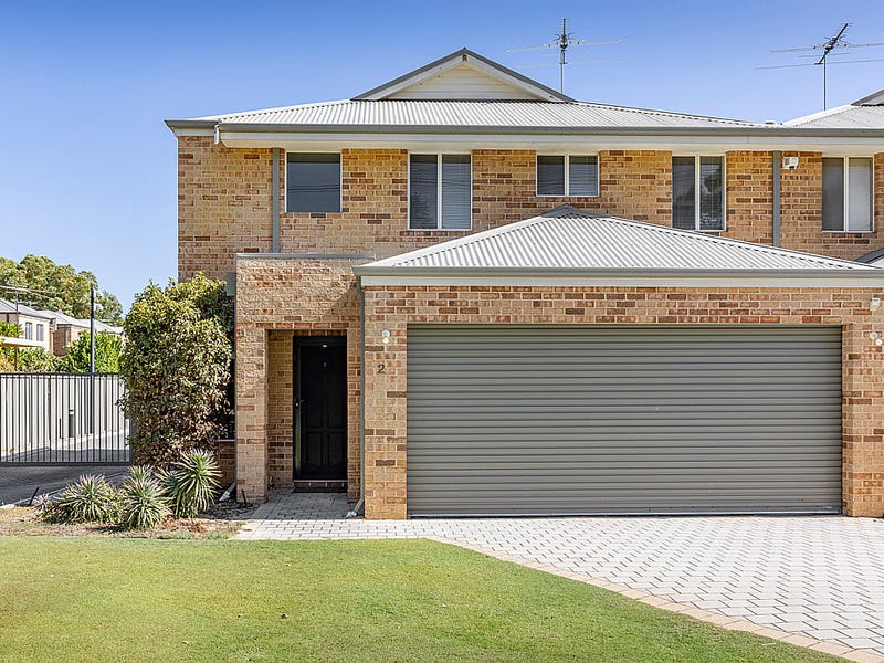 2/15 Sydenham Street, Rivervale, WA 6103