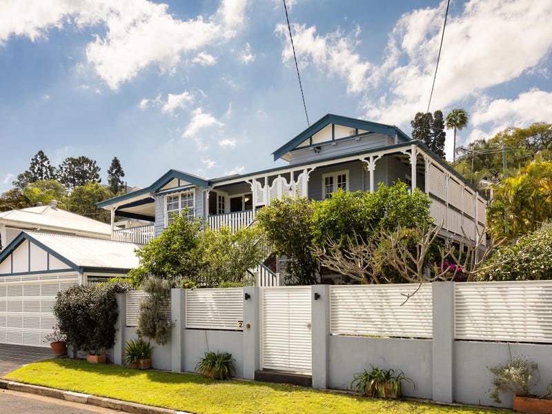 23 Barton Parade, Balmoral, Qld 4171 Property Details