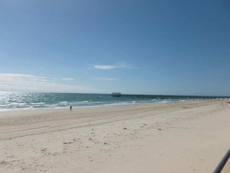 215 Esplanade, Henley Beach, SA 5022