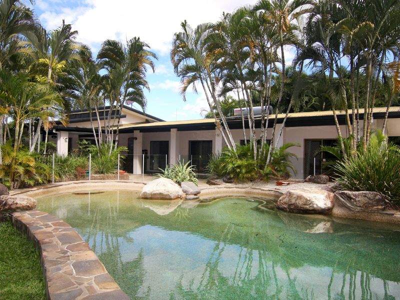 7 Fry Close, Whitfield, Qld 4870 Property Details