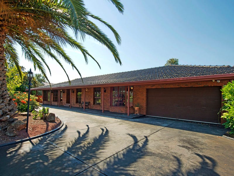 24 Glencairn Drive, Greenvale, Vic 3059 Property Details