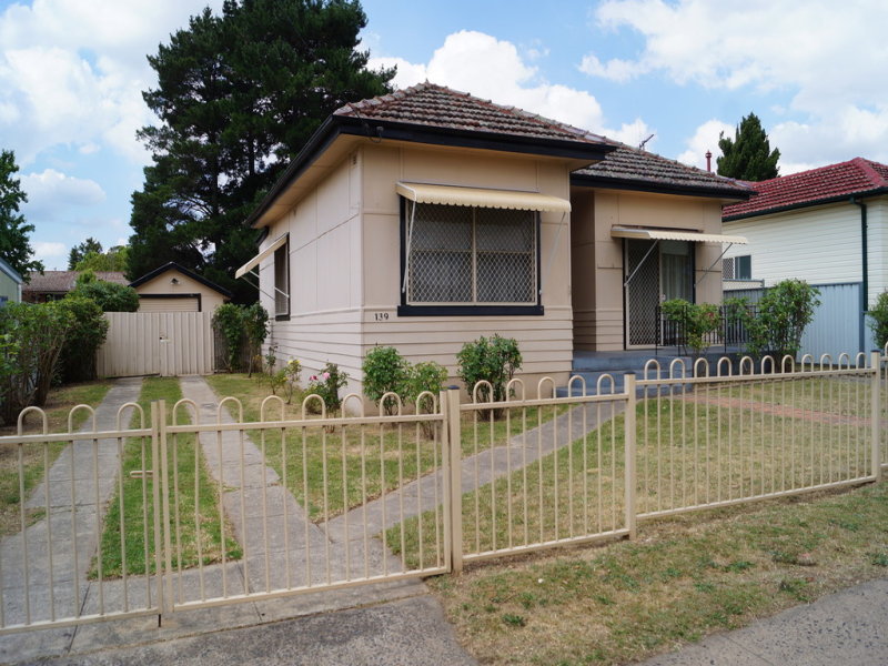 139 Bathurst Road, Orange, NSW 2800 Property Details