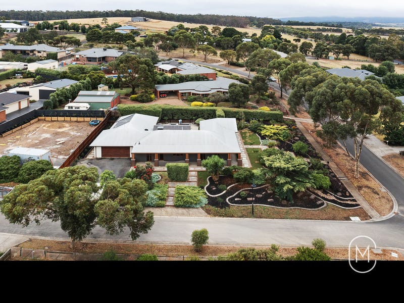 1315 Laurimar Hill Drive, Doreen, Vic 3754 Property Details