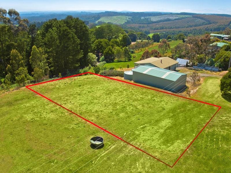 52 Gardner Street, Beech Forest, VIC 3237