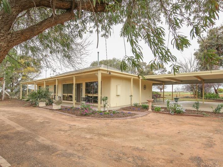 687695 Cowra Avenue, Mildura, VIC 3500